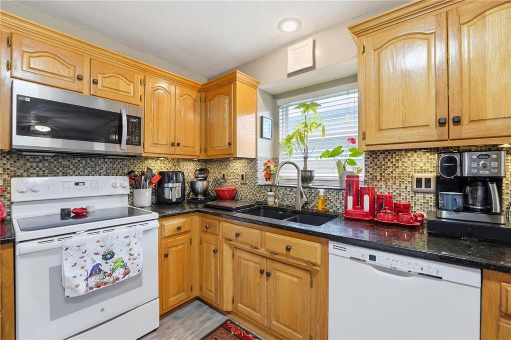 1809 SE Ridgewood Drive — photo 12