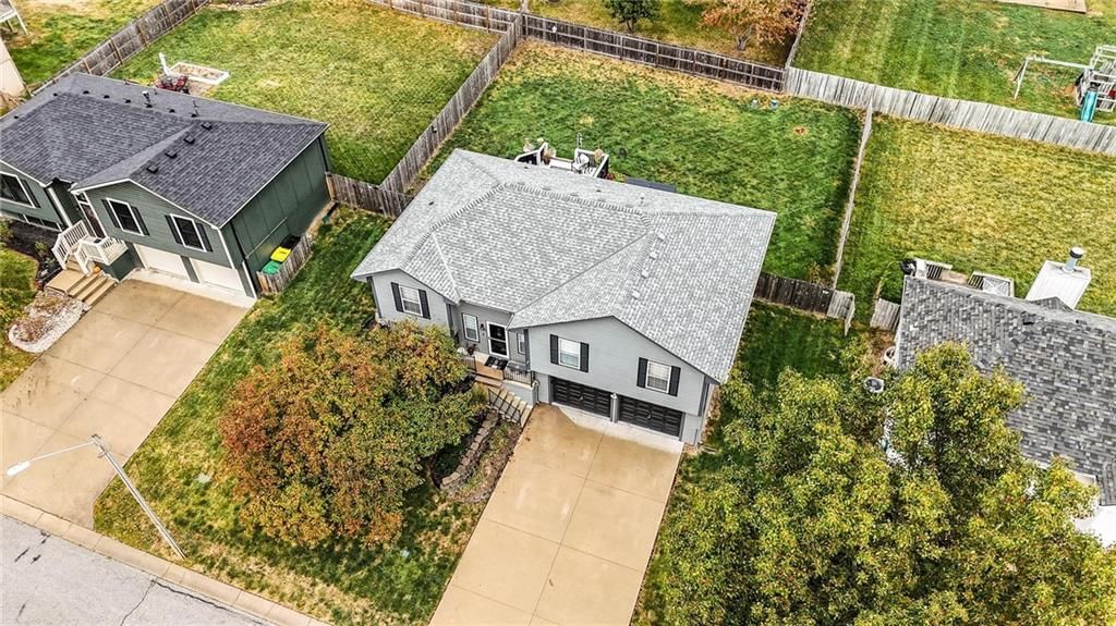 1809 SE Ridgewood Drive — photo 45