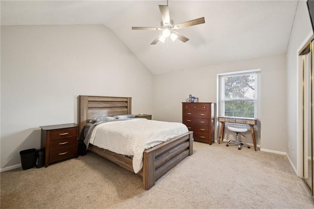 10633 E 46TH Terrace — photo 15