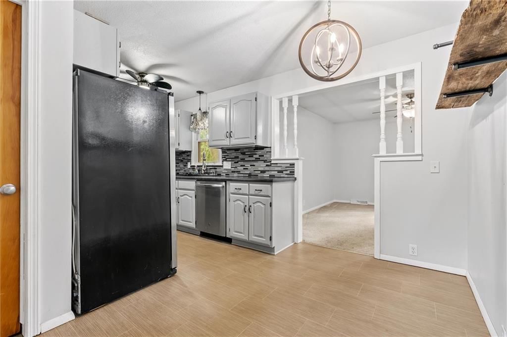 1101 WILLIAMS Street — photo 9