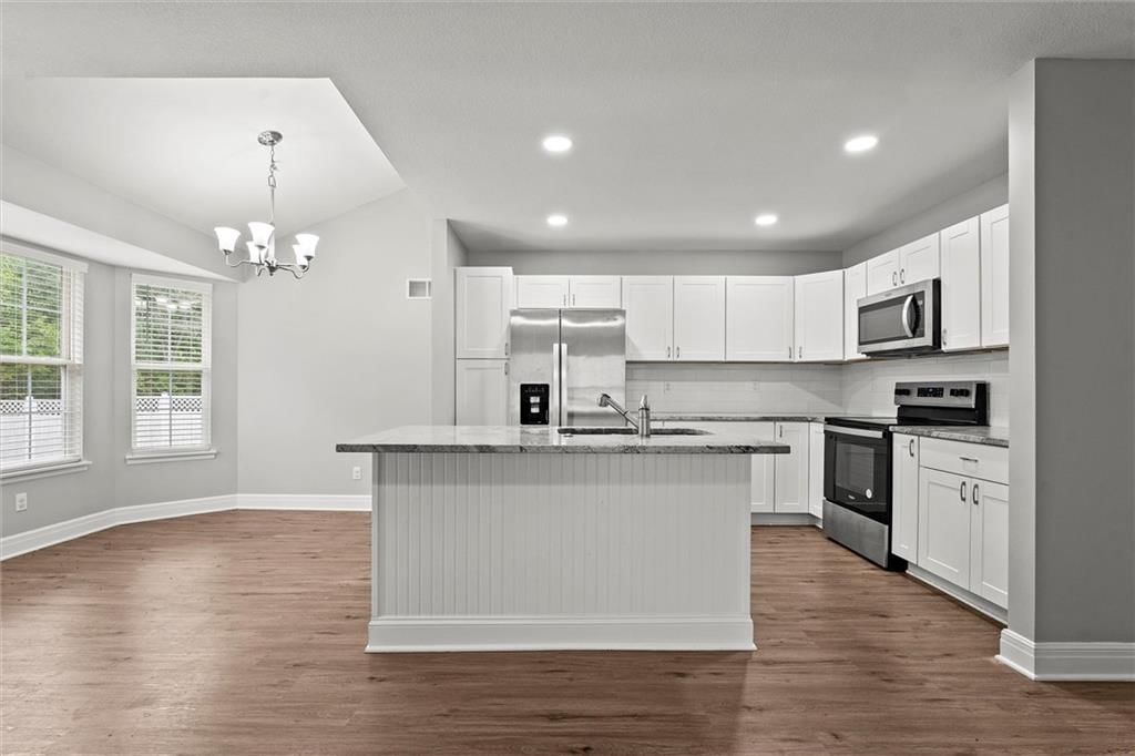 302 E Olive Street — photo 10