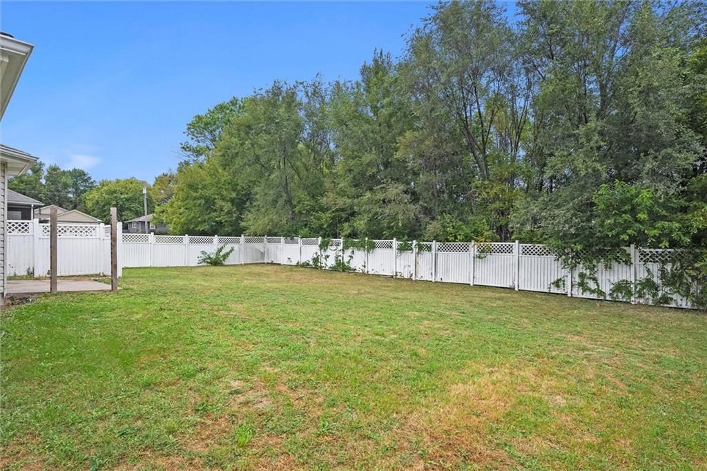 302 E Olive Street — photo 23