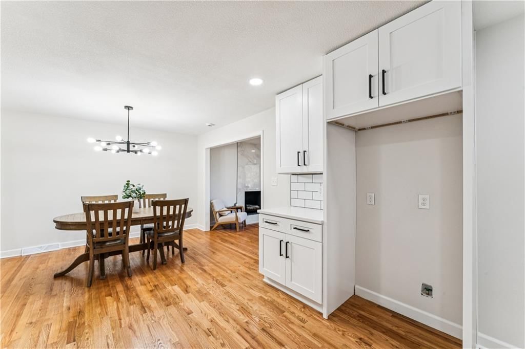 6018 W 102nd Street — photo 10