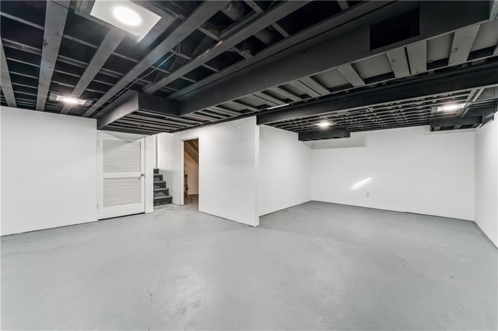 6018 W 102nd Street — photo 31