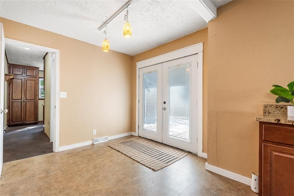 5725 Elm Avenue — photo 13