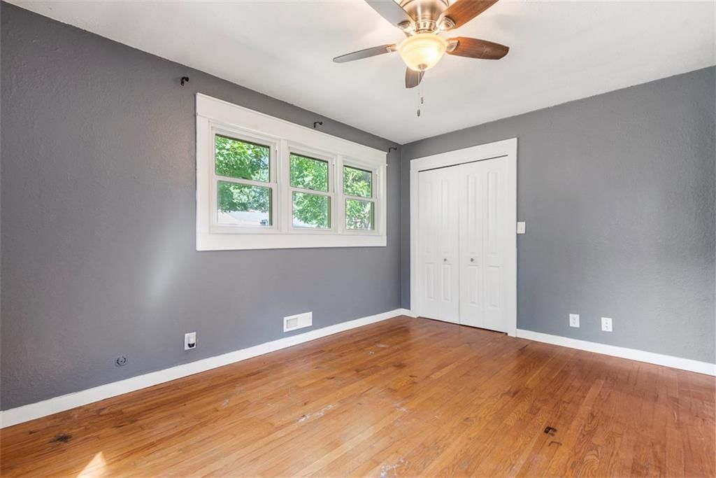 5725 Elm Avenue — photo 17