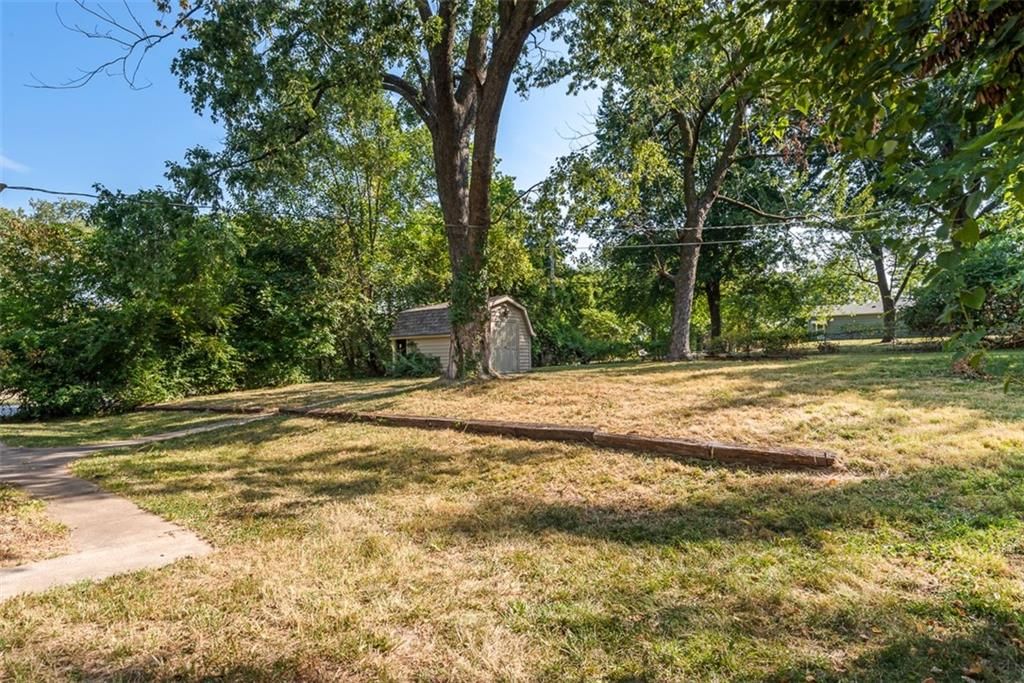 5725 Elm Avenue — photo 26