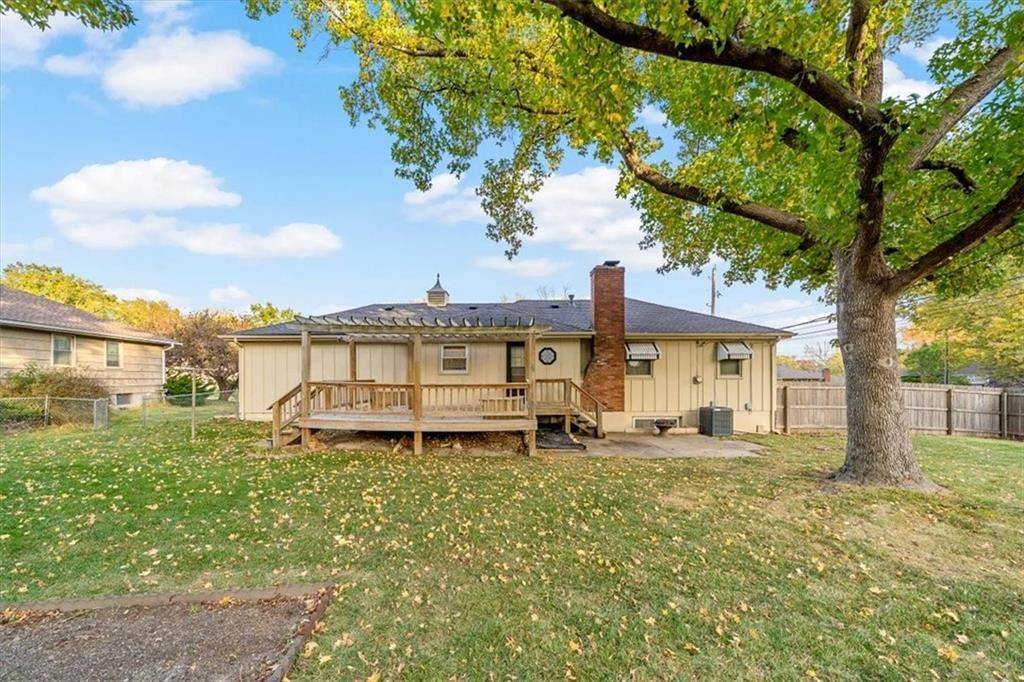 8618 Arlington Avenue — photo 3