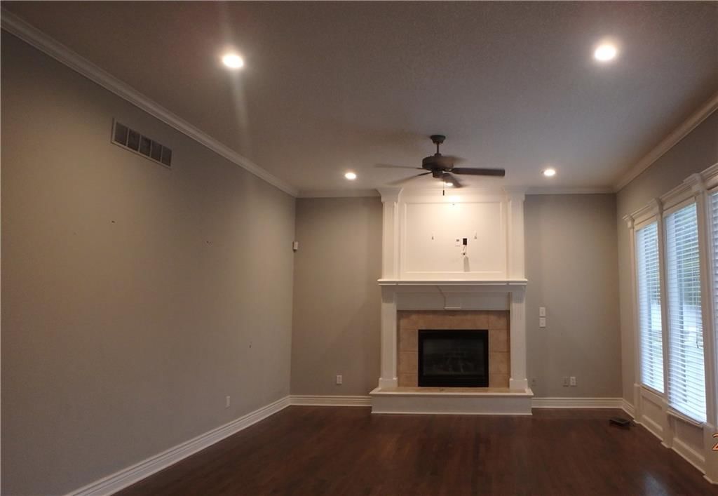 14064 W 147th Street — photo 2