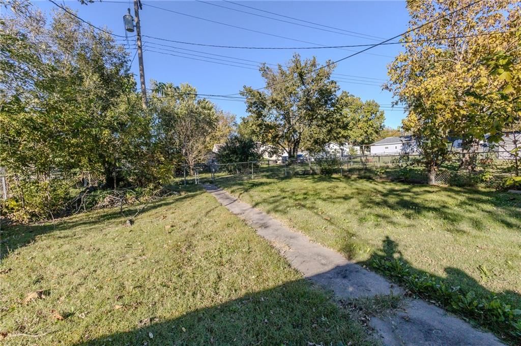 1412 W 6th Street — photo 6