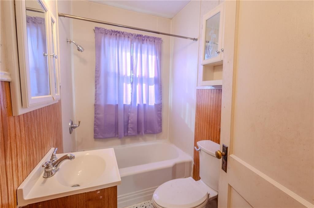 1412 W 6th Street — photo 27