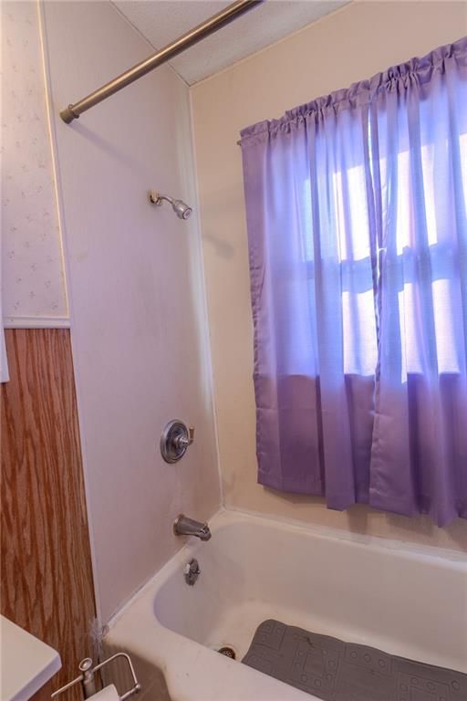 1412 W 6th Street — photo 29