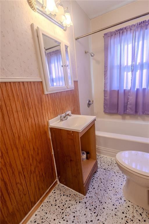 1412 W 6th Street — photo 30