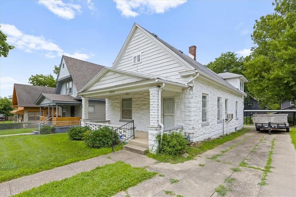 2054 N Tremont Street — photo 2
