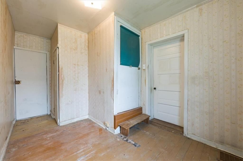 2054 N Tremont Street — photo 12