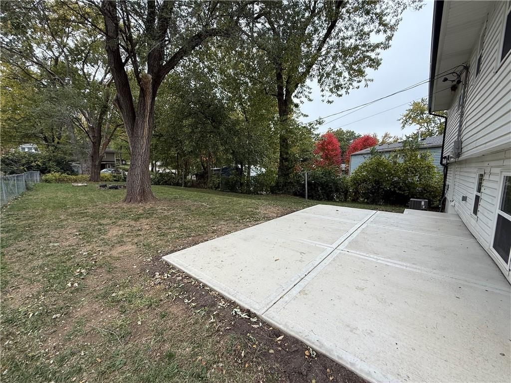 4924 N Smalley Avenue — photo 6