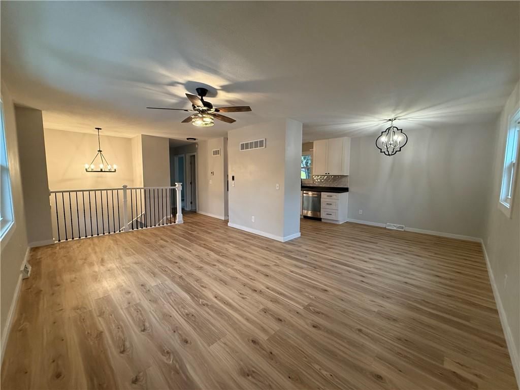 4924 N Smalley Avenue — photo 12