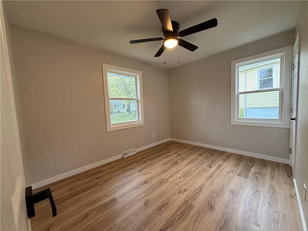 4924 N Smalley Avenue — photo 15