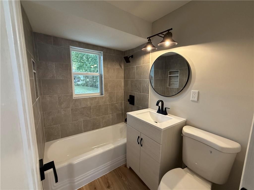 4924 N Smalley Avenue — photo 20
