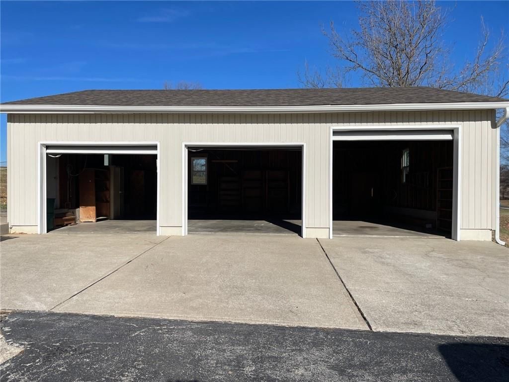 2120 Pin Oak Drive — photo 7