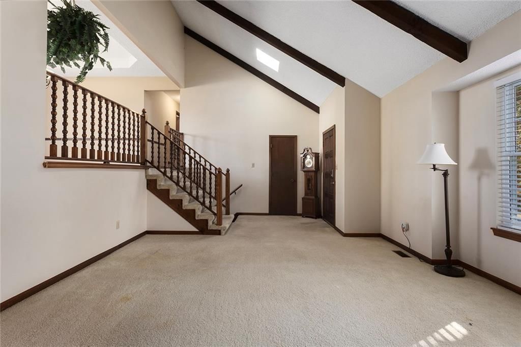 2120 Pin Oak Drive — photo 12