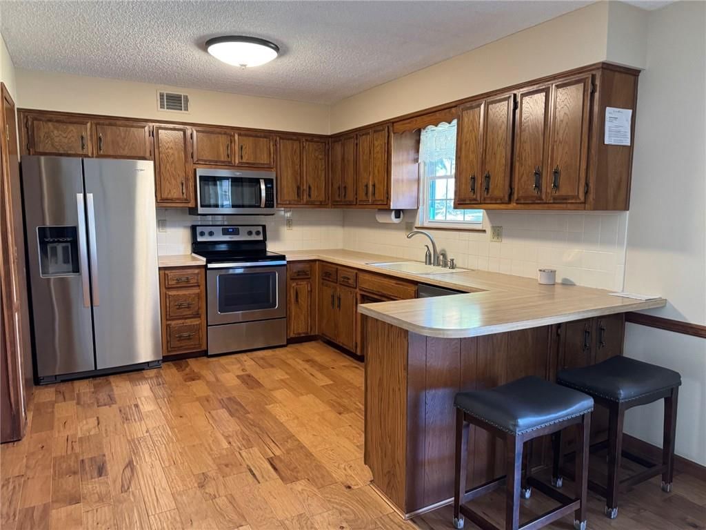 2120 Pin Oak Drive — photo 16