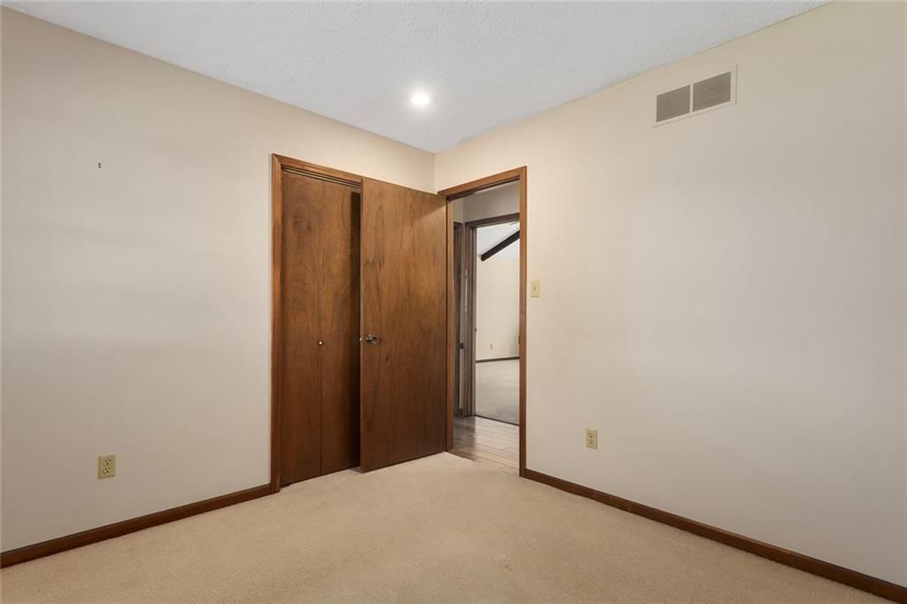 2120 Pin Oak Drive — photo 29