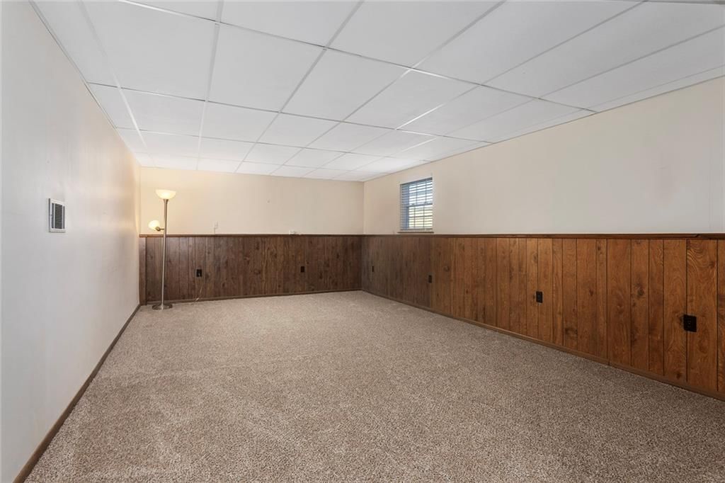 2120 Pin Oak Drive — photo 36