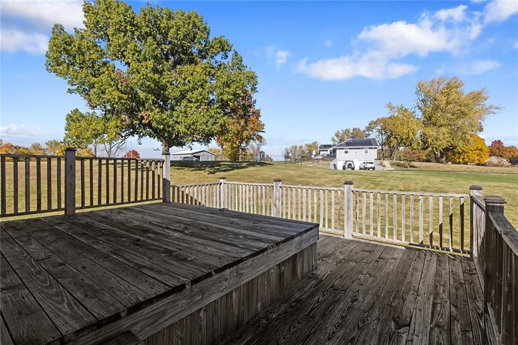 2120 Pin Oak Drive — photo 43