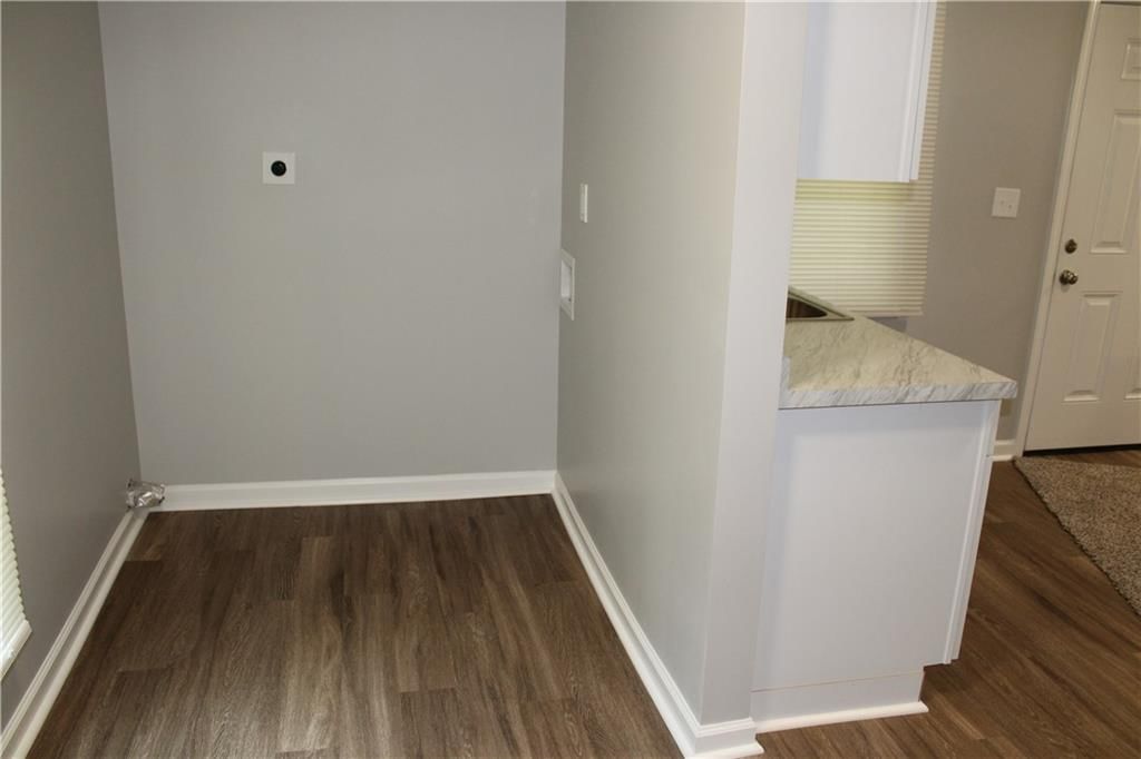 312 S 10th Street — photo 11