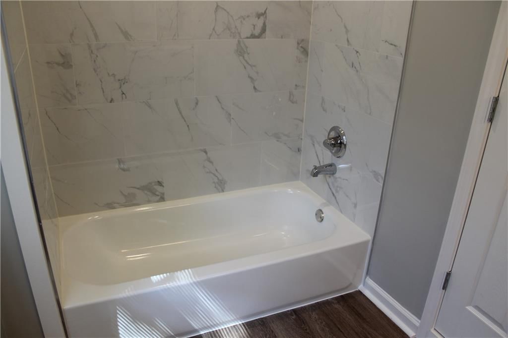 312 S 10th Street — photo 14