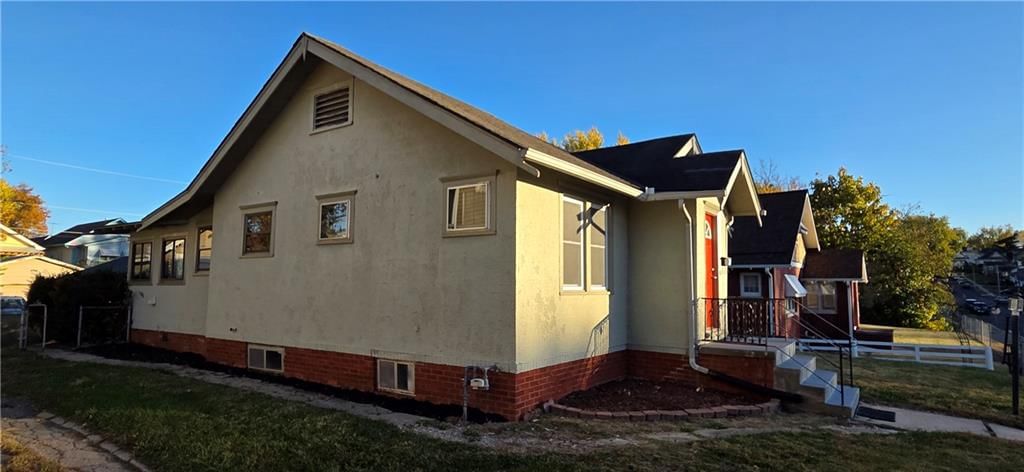 1319 S 24th Street — photo 2
