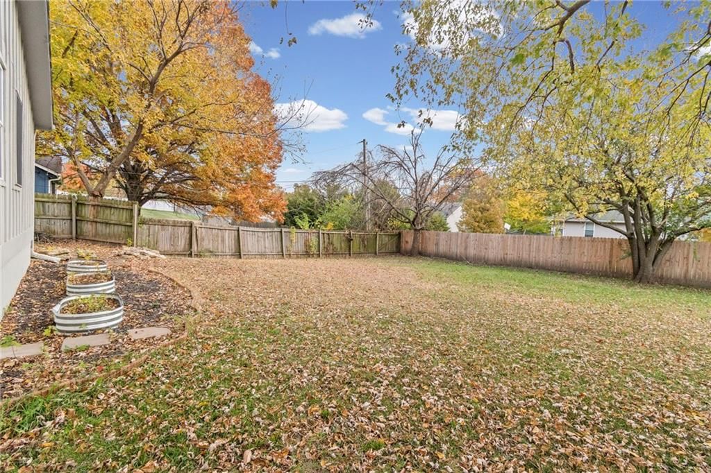 401 NE 88th Street — photo 22