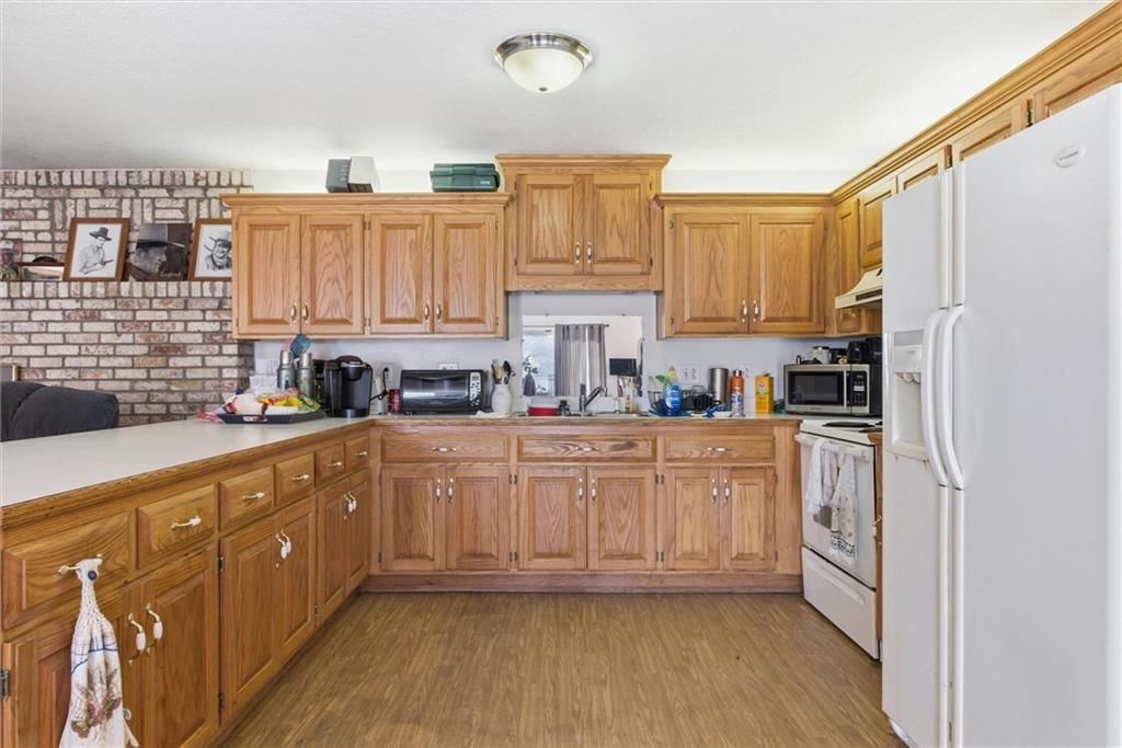 2905 N 99th Street — photo 16