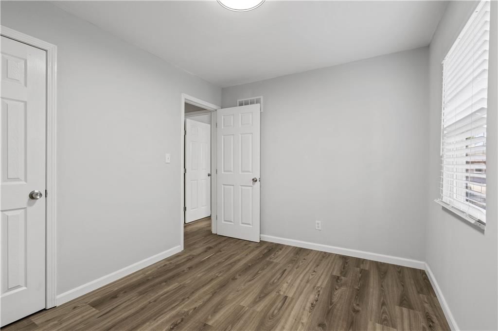 6924 Hunter Street — photo 17