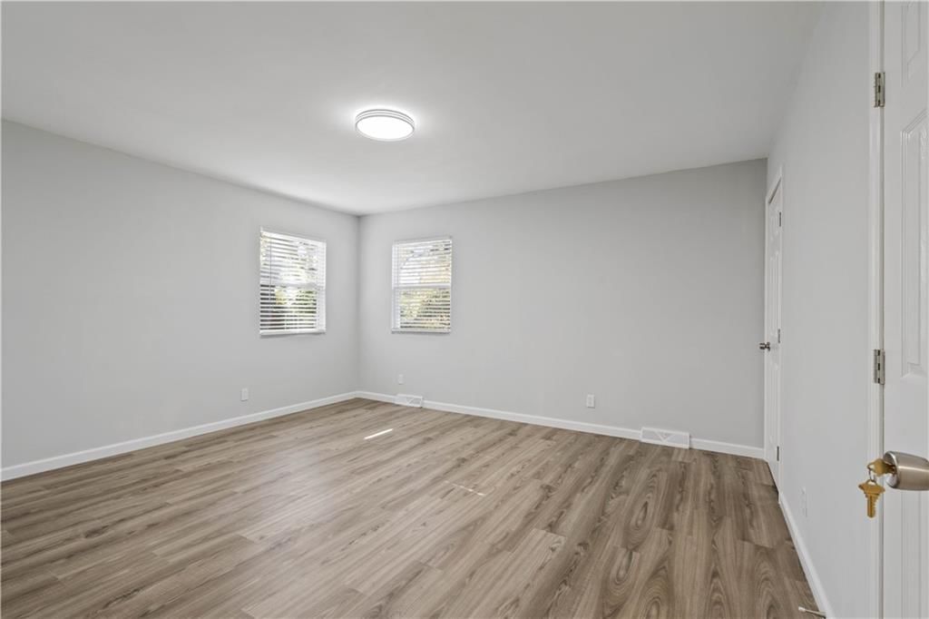 6924 Hunter Street — photo 18