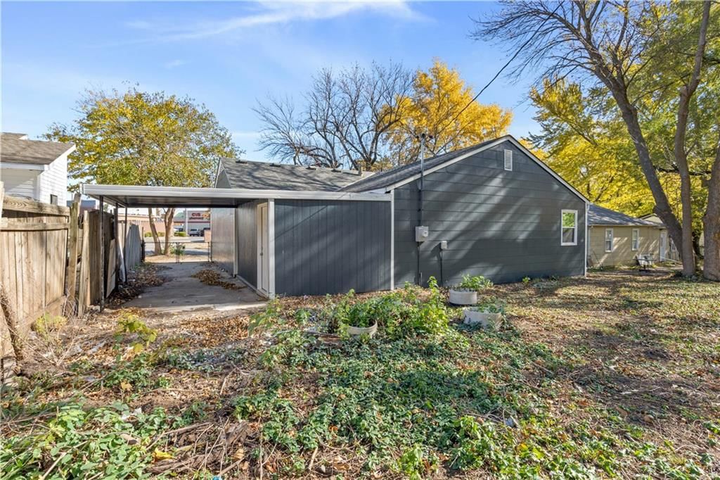 6924 Hunter Street — photo 25