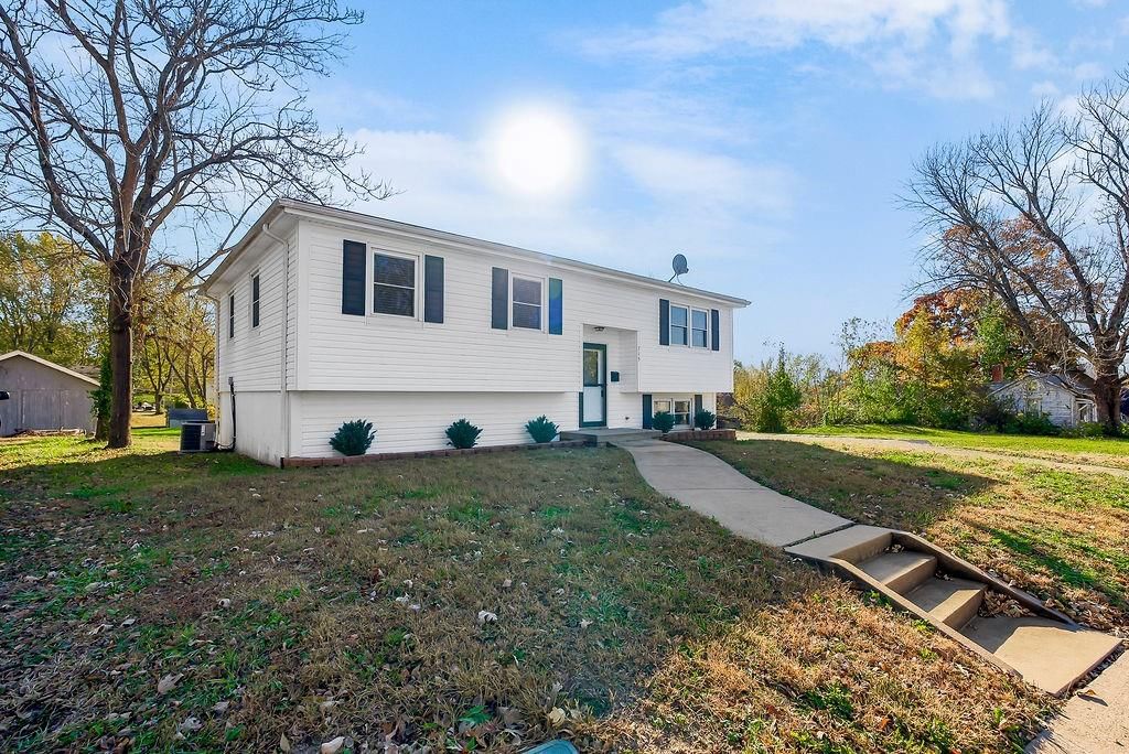 715 S Silver Street, Paola, KS