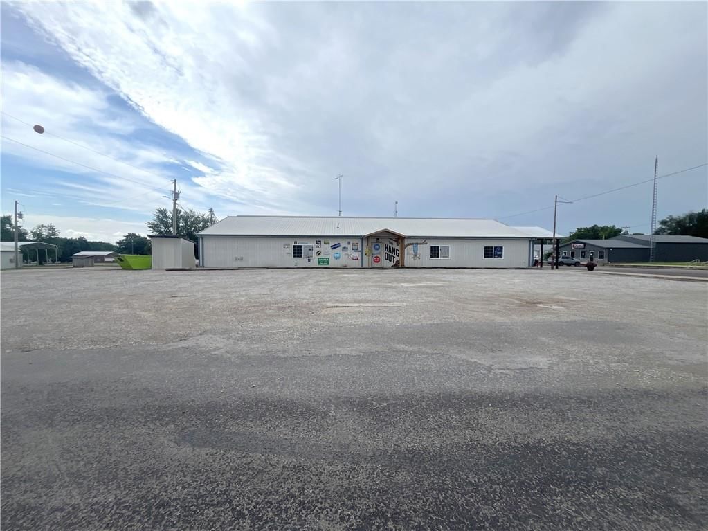 219 N Main Street — photo 1