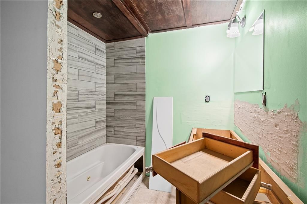 9230 SW Alpha Ridge Road — photo 48