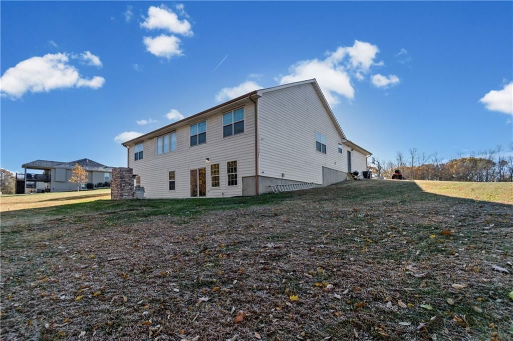 9230 SW Alpha Ridge Road — photo 54