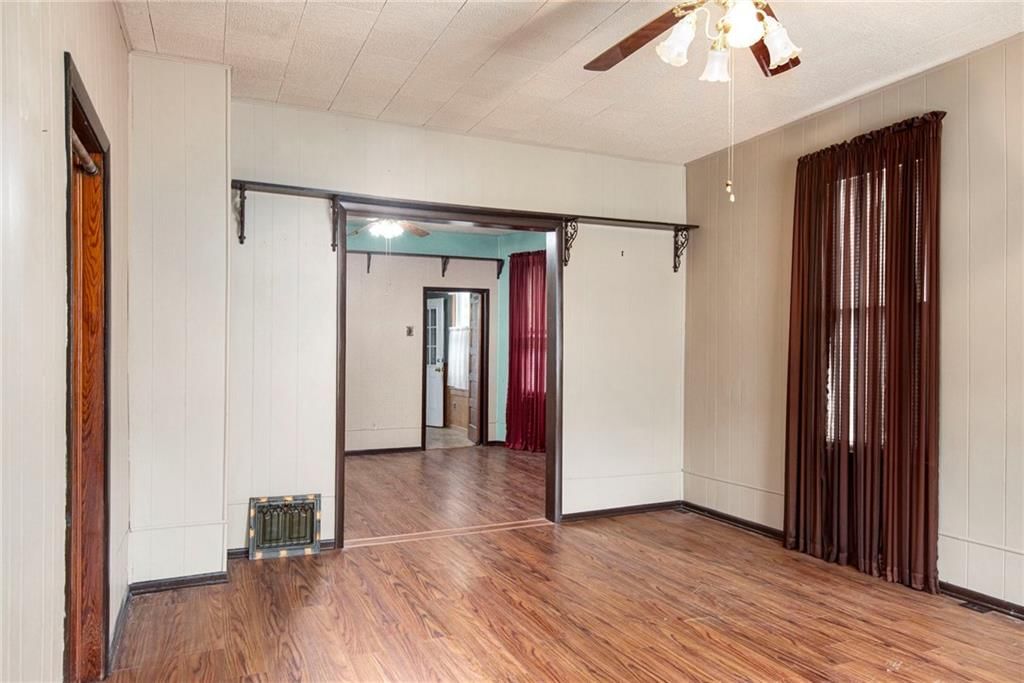 2725 Duncan Street — photo 5