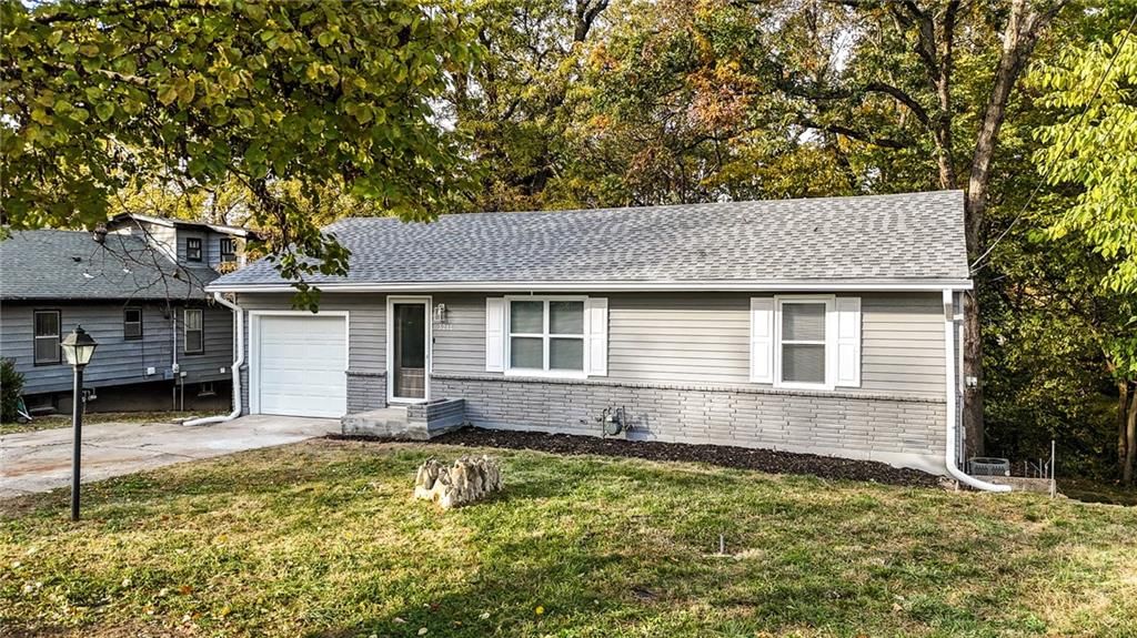 3212 NE Walnut Road — photo 3