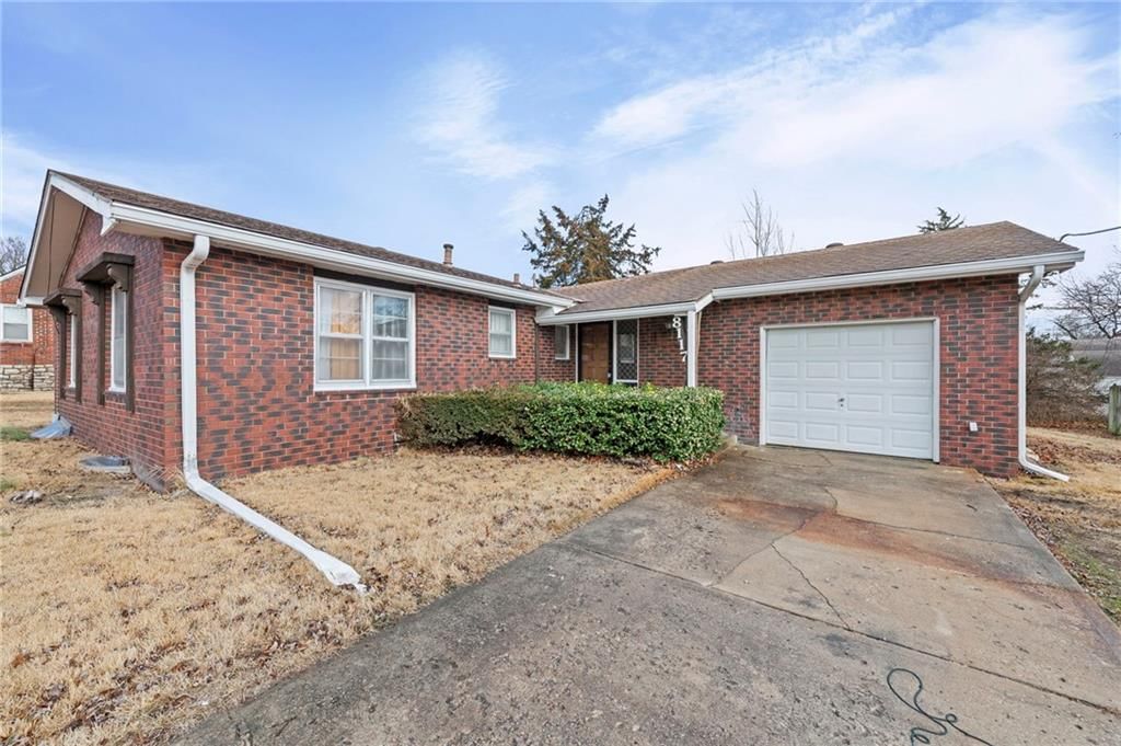 8117 Manning Avenue — photo 1