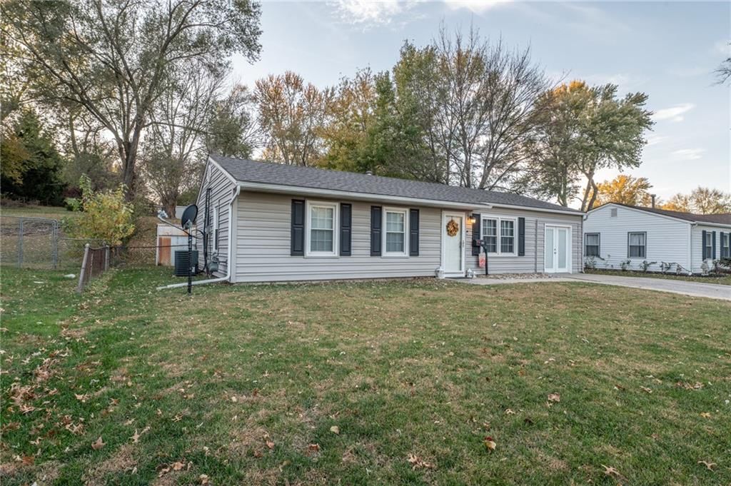 1110 N Swope Drive — photo 3