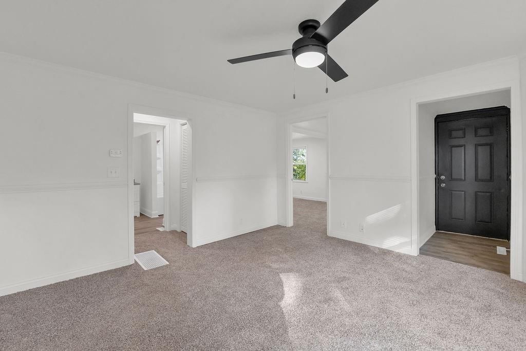5646 S 2nd Street — photo 2
