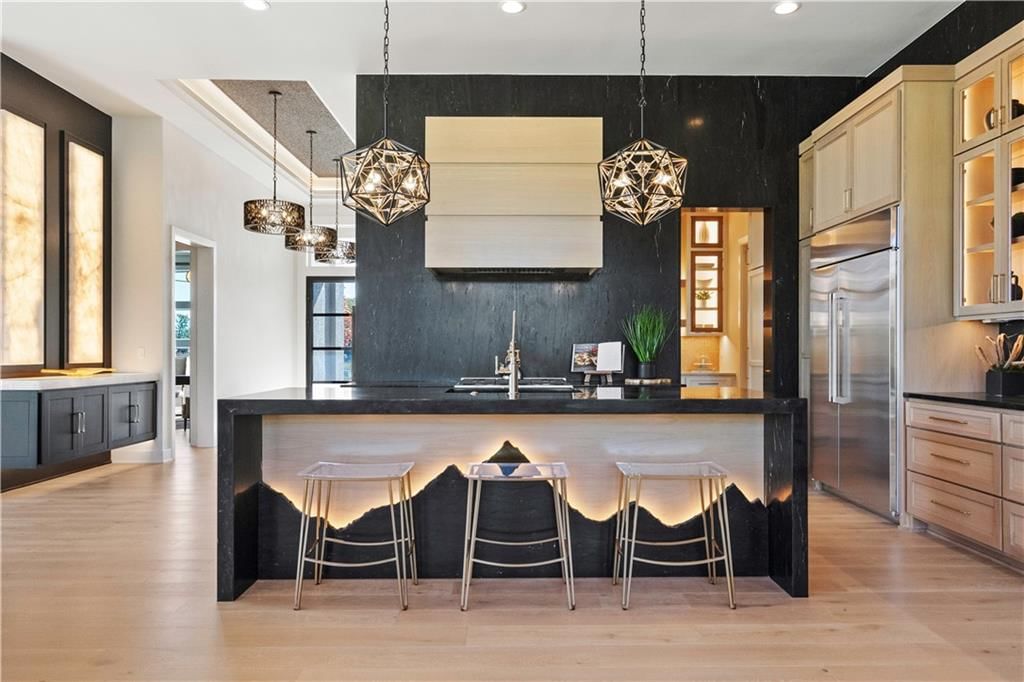 3256 W 133rd Terrace — photo 8