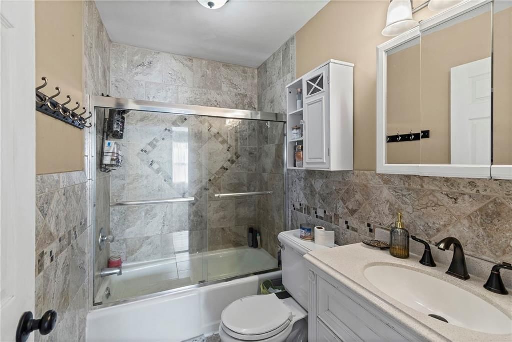 901 E Washington Street — photo 11