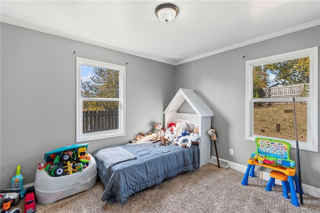 901 E Washington Street — photo 12