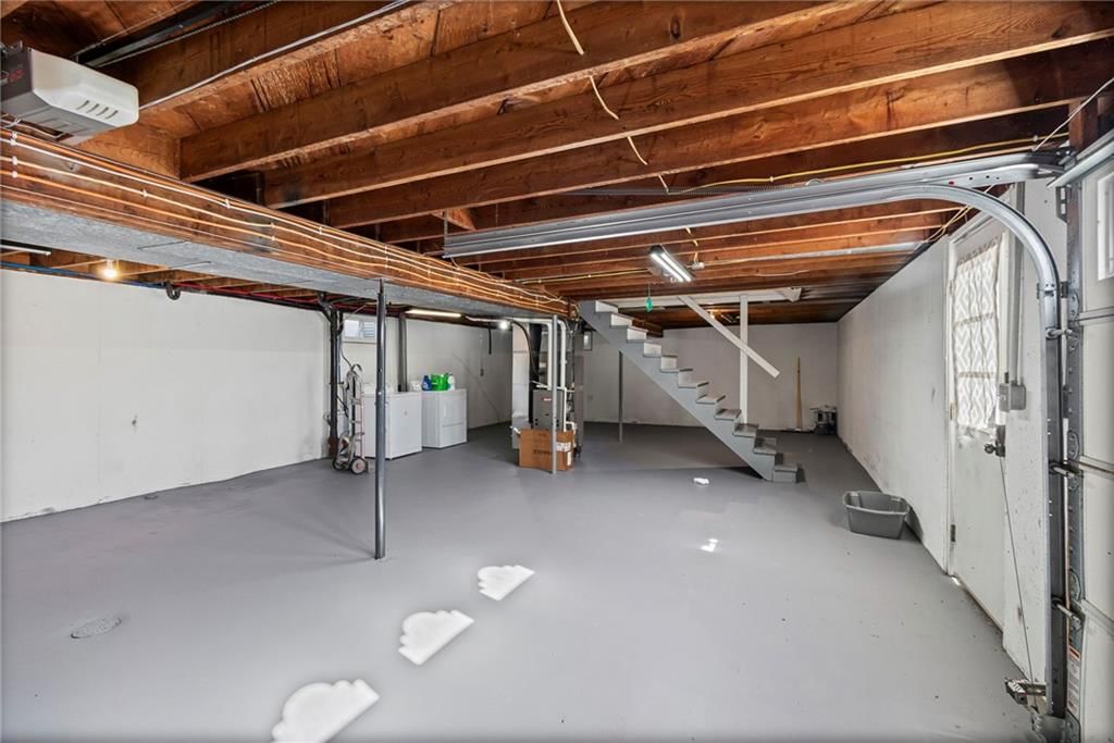 901 E Washington Street — photo 15